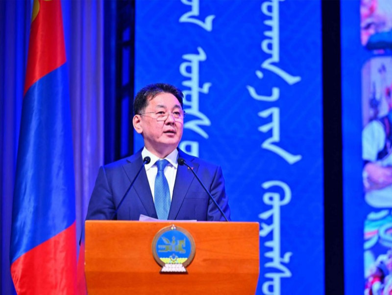 Ерөнхийлөгч У.Хүрэлсүх соёл, урлагийн салбарынхантай уулзлаа